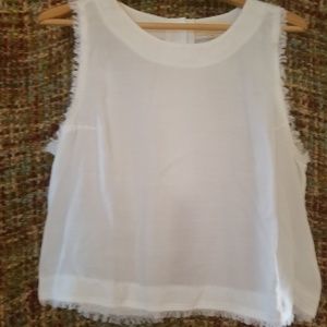 Cloth & Stone crop top with button down back